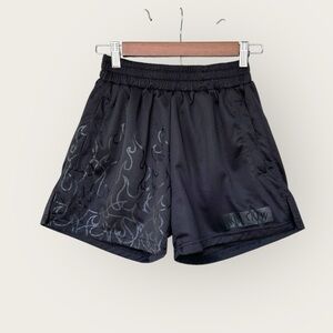Kill Crew Muay Thai Flame Shorts Blackout size M